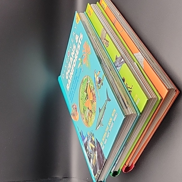 Set of Discovery Plus Children's Books - Picture 3 of 16
